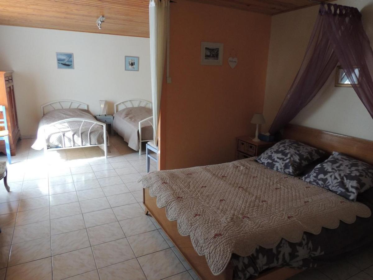 Anemones Et Asters Bed & Breakfast Ayse Exterior foto